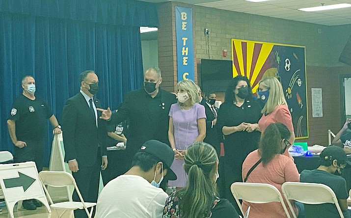 First Lady Jill Biden and Second Gentleman Doug Emhoff visit a vaccination site at Isaac Middle School in Phoenix on June 30. (Photo by Julia Sandor/Cronkite News)