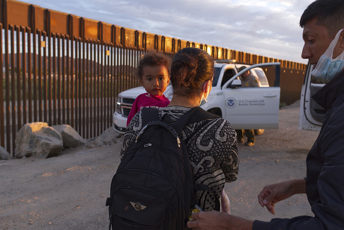 US border encounters of migrant families rise despite heat | The Daily ...