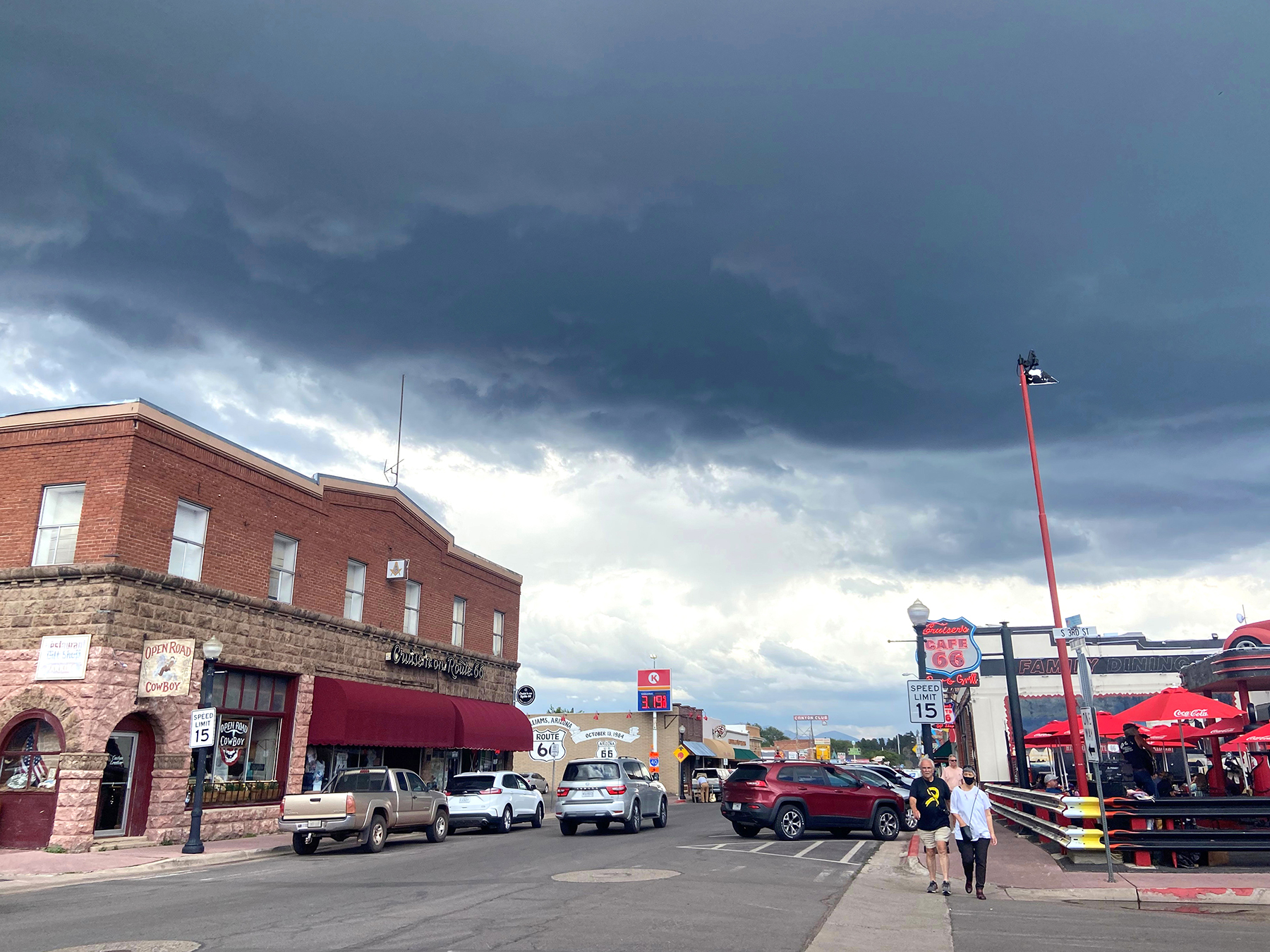 Housing forum addresses lack of options for Williams residents