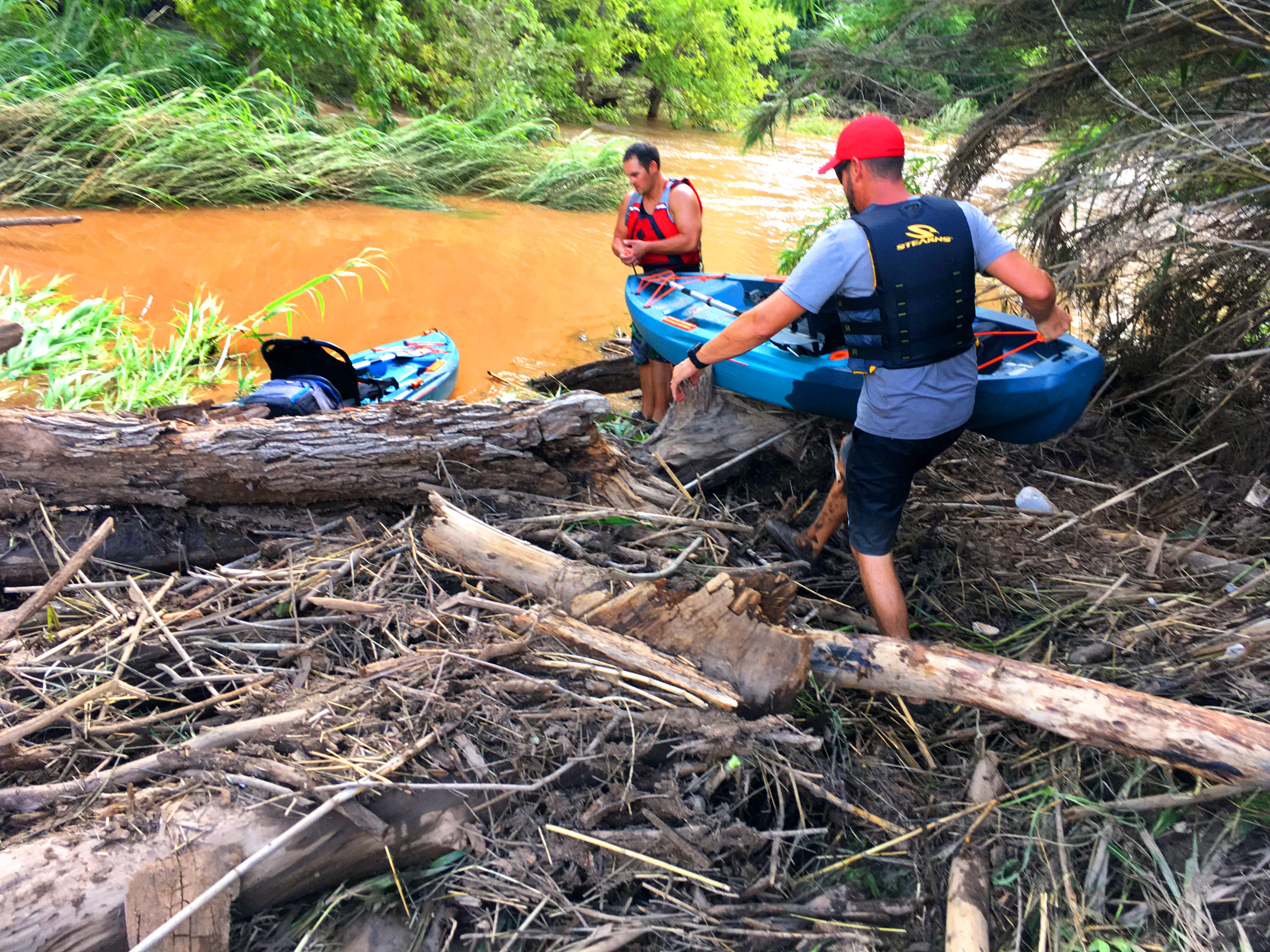 Officials Hundreds of volunteers came out to search for Faith Moore