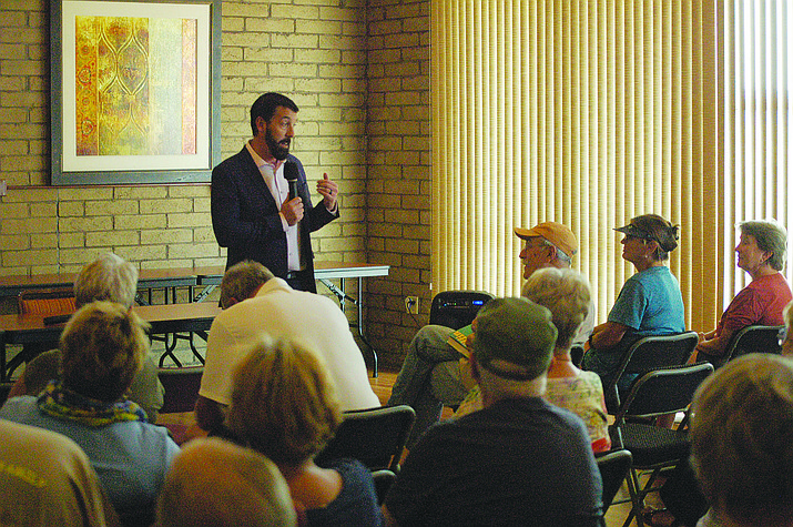 Prescott Valley Mayor Kell Palguta talks with Quailwood residents on Friday, Sept. 24, 2021, during a coffee at the subdivision. Palguta has said he wants all parties involved in the PV 540 subdivision debate to be on the same page. (Doug Cook/Tribune)