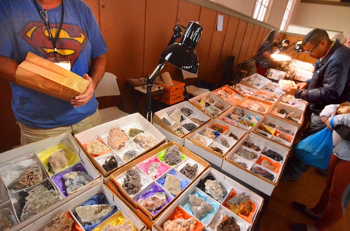 The crowds turned out for the Clarkdale Rocks Gem and Mineral Show on Saturday Friday and Sept, 27, 2021, at the Clark Memorial Clubhouse Auditorium. (Vyto Starinskas/Independent)