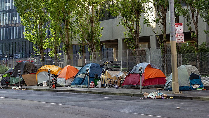 COVID-19 cases on the rise among Phoenix homeless population | Kingman ...