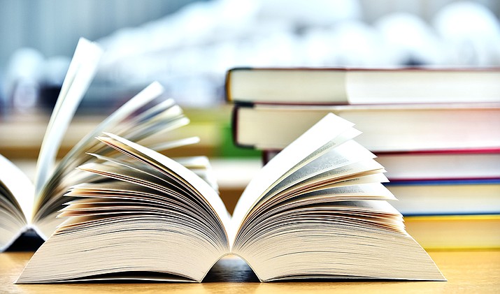 The town of Tusayan is planning to coordinate with Grand Canyon Community Library to provide book rentals as well as other services at Tusayan Town Hall. (Photo/Stock)