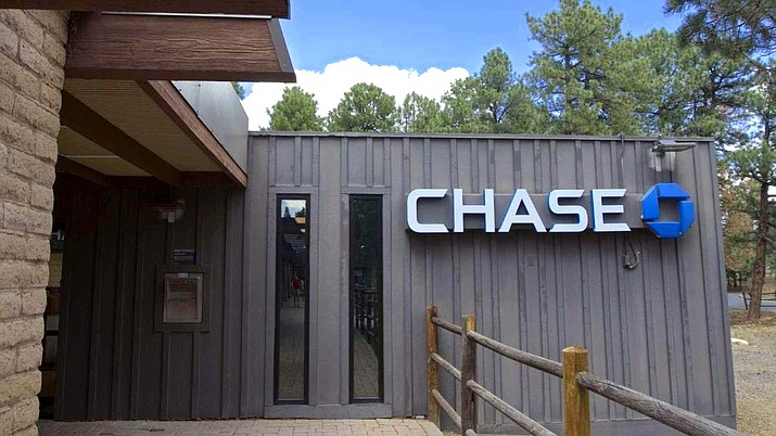The National Park Service is seeking banking options at Grand Canyon Village after Chase Bank announced it will close its branch Dec. 1. (Photo/NPS)