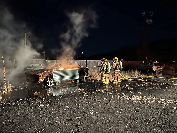 Williams Volunteer Fire Department simulated a car and a structure fire during its monthly training Nov. 17. These simulations provide hands on experience for volunteers. (Loretta McKenney/WGCN)