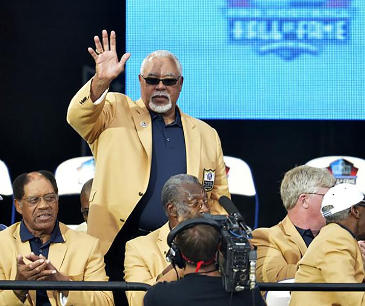 Enshrinee Curley Culp is introduced during the Pro Football Hall of Fame enshrinement ceremony Saturday, Aug. 2, 2014, in Canton, Ohio. (David Richard/AP)