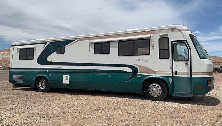 The Mohave County Sheriff’s Office is seeking the public’s assistance in locating this stolen motor home, a white 1997 Monaco Executive. (MCSO photo)