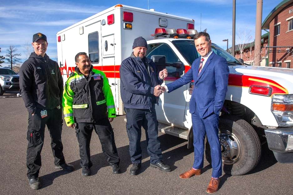 Tusayan Fire receives ambulance from Northern Arizona Healthcare’s Guardian Medical Transport