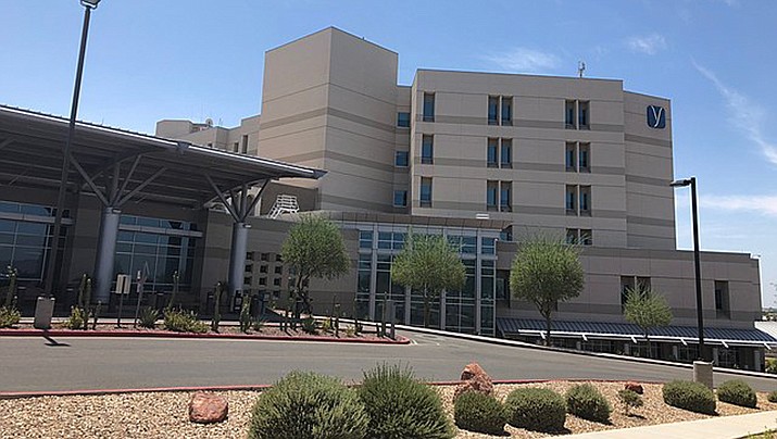 Yuma Regional Medical Center, which is overwhelmed due to COVID patients and staffing shortages, is receiving help from a 15-member U.S. Air Force medical augmentation team. (Photo by Jesuiseduardo, cc-by-sa-4.0, https://bit.ly/3rp5rLM)