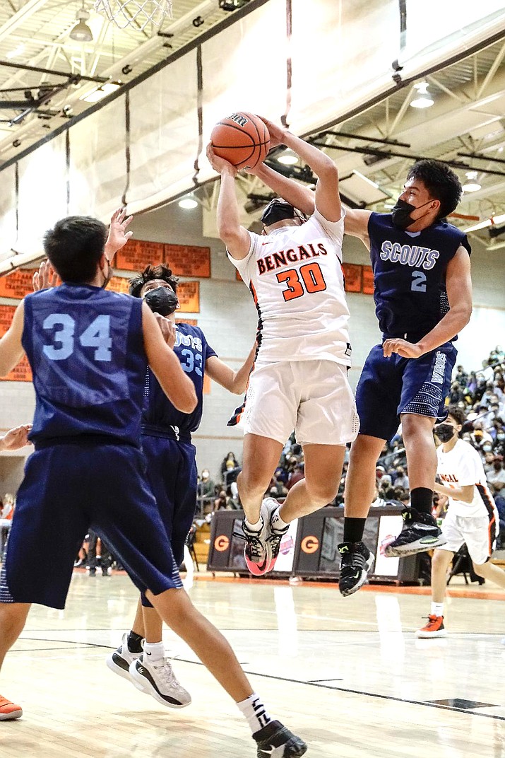 Window Rock ballers fall to Gallup, Grants in New Year tournament games, Navajo-Hopi Observer