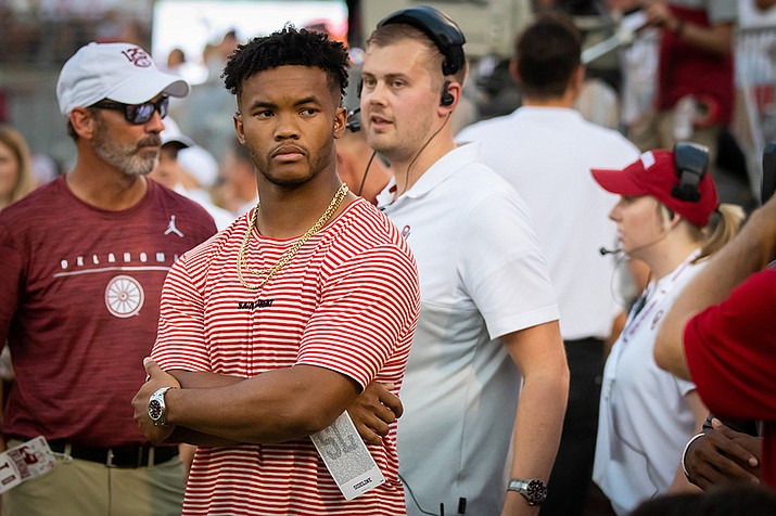Cardinals quarterback Kyler Murray had a strong regular season, but his struggles against the Los Angeles Rams prompted criticism. (File photo by Alex Simon/Cronkite News)