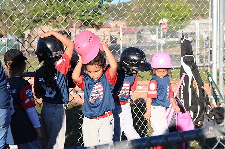 Williams Little League T-ball players get ready to take the field in a game in June 2021. (Wendy Howell/WGCN)