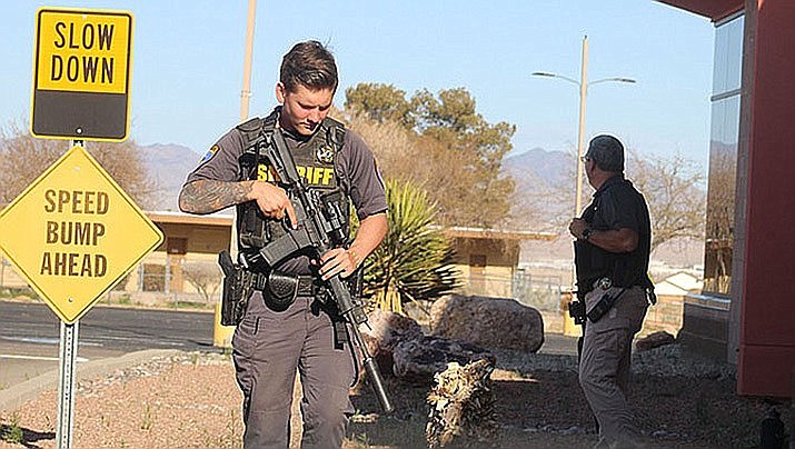 Mohave County Sheriff’s deputies took up positions around Mohave Community College’s campus in Kingman Friday afternoon, April 1, 2022. Law enforcement officials were searching for armed suspects considered dangerous. (Kingman Miner/Courtesy photo)