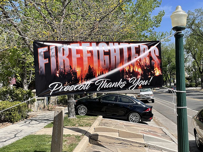 This banner on Mount Vernon Avenue in Prescott thanks firefighters who have been battling the Crooks Fire. (Jim Wright/Courier)