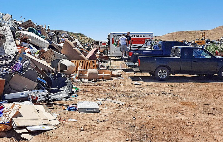 More than 200 people volunteered to help pick up trash throughout Prescott Valley. (Town of Prescott Valley/Courtesy)