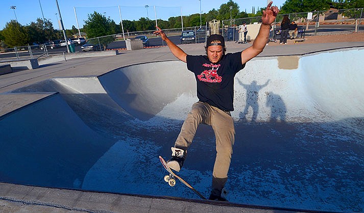 Tyler Bowers skates in the bowl at the Riverfront Skate Park on Thursday, June 2, 2022. (VVN/Vyto Starinskas)