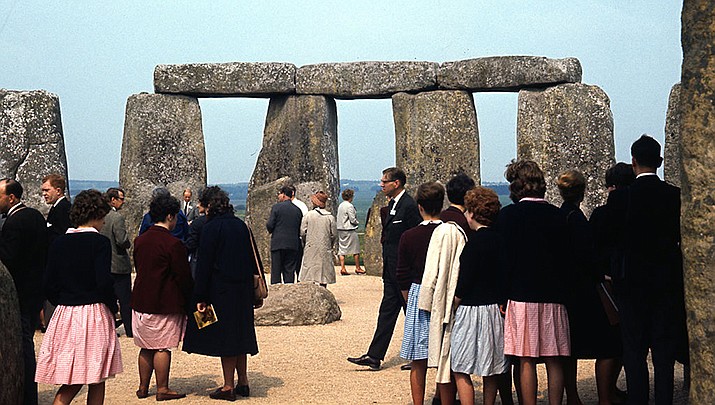 Thousands of druids, pagans and New Age revelers on Tuesday, June 21 greeted the summer solstice at Stonehenge in England. The solstice marks the longest daylight day of the year in the Northern Hemisphere. (Photo by Muncipal Archives of Trondheim, cc-by-sa-2.0, https://bit.ly/3HHRDDE)