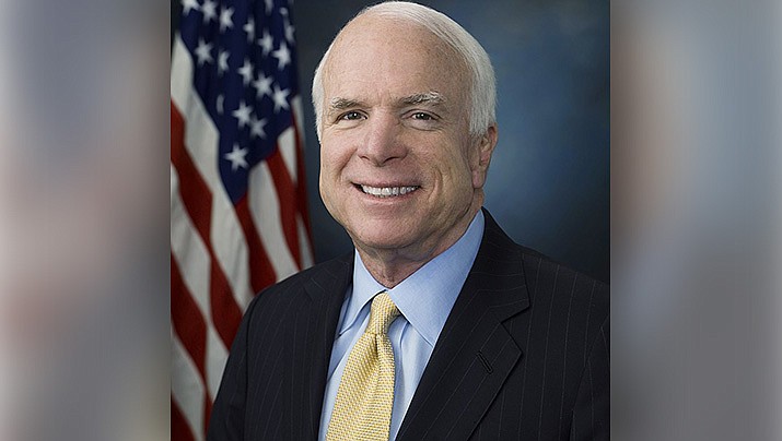 John McCain (Public domain)