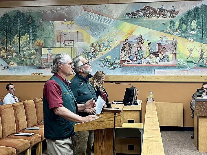Prescott-Caborca Sister City Committee Board members Noel DeSousa, left, and Will Fisher, right, talk to the Prescott City Council during a study session on Tuesday, June 28, 2022. (Cindy Barks/Courier)