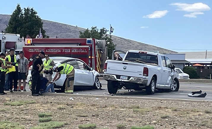 Police and fire personnel were on the scene of this multi-vehicle accident on eastbound Highway 69 early Tuesday afternoon across the highway from Affinity RV just west of the intersection of Highway 69 and Glassford Hill Road.
Police were initially reporting that four vehicles and a motorcycle were involved.  The eastbound lanes were closed, and traffic was being diverted onto Valley View Road. Check back with dCourier.com and The Daily Courier for more details as they become available. (Jim Wright/Courier)