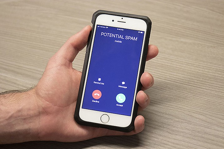 New FCC regulations may have led to a reduction in robocalls over the past year, but Arizonans are still getting millions of such calls a day. And spam texts have skyrocketed during the same period, according to advocates, who say phone companies can do more. (Genesis Sandoval/Cronkite News file photo)