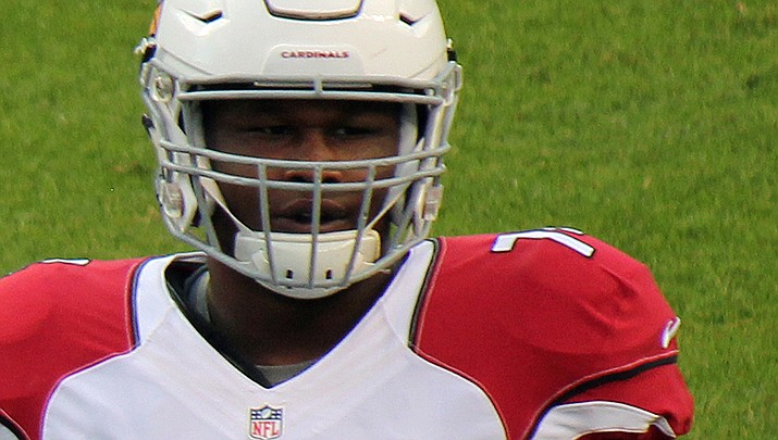 The Arizona Cardinals have signed offensive tackle D.J. Humphries to a new contract that lasts through 2025. (Photo by Jeffrey Beall, cc-by-sa-3.0, https://bit.ly/3cRjcPx)