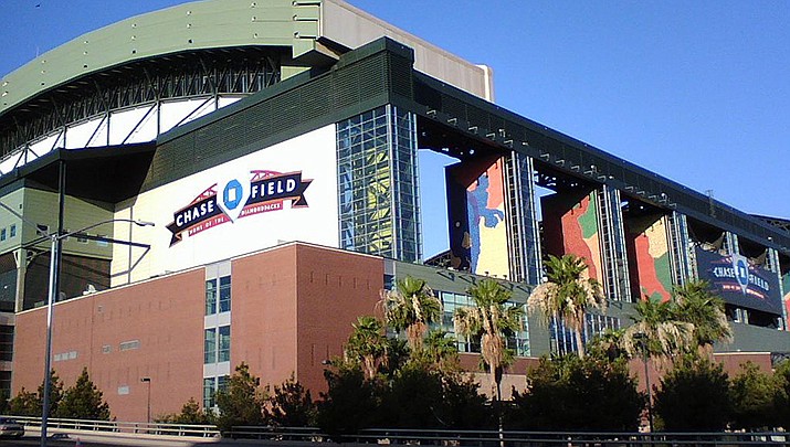 The Arizona Diamondbacks played spoiler in the National League Wildcard race by beating the San Diego Padres 4-0 at Chase Field in Phoenix, pictured here, on Thursday, Sept. 15.  (Photo by Floridan, cc-by-sa-2.0, https://bit.ly/3AWYt7d)