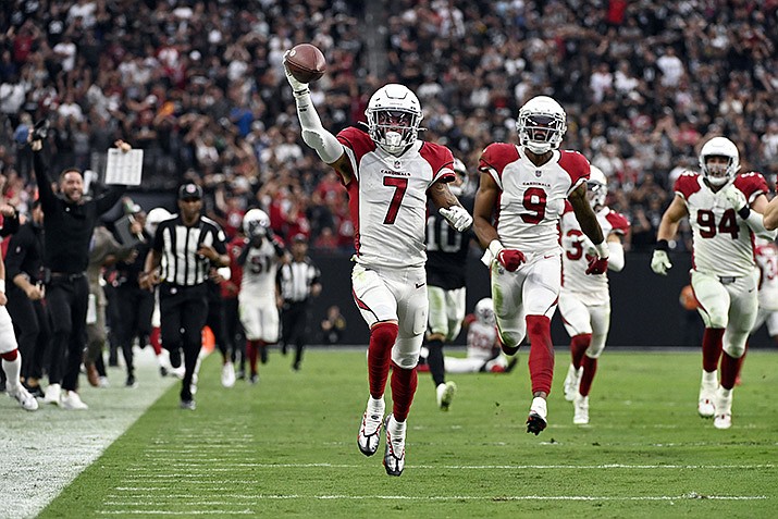 Arizona Cardinals cornerback Byron Murphy Jr. (7) runs back for the winning touchdown after a fumble recovery during overtime of an NFL football game against the Las Vegas Raiders, Sunday, Sept. 18, 2022, in Las Vegas. (David Becker/AP)