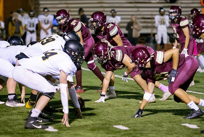 The Winslow Bulldogs lost the last game of the season 42-14. (Photo/El Big Guy Photography)