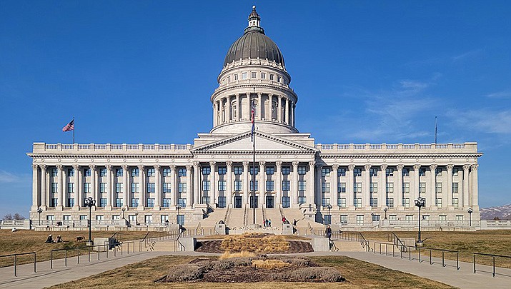 A handful of U.S. House races in Arizona remained too early to call Wednesday as Republicans hope to pick up enough seats to flip the majority of the delegation to the GOP. The U.S. Capitol is pictured. (Photo by GyozaDumpling, cc-by-sa-4.0, https://bit.ly/3woi4d1)