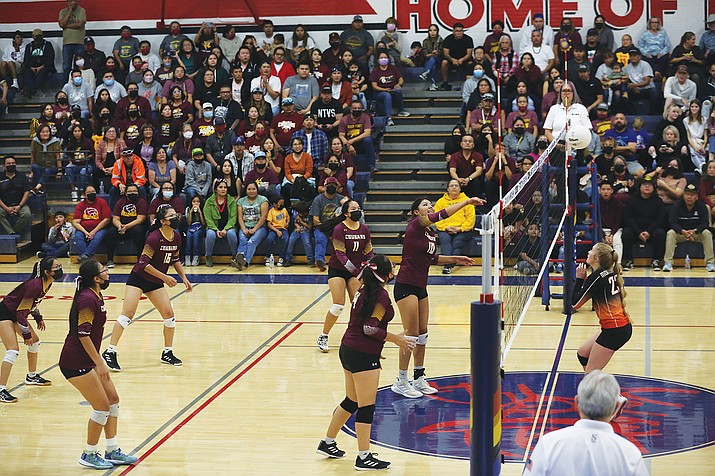 The Rock Point Cougars defeated the Williams Vikings Nov. 5 at the 1A State Championships at Coronado High School in Scottsdale. (Marilyn R. Sheldon/NHO)
