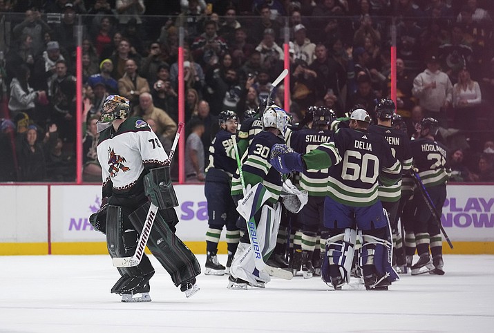 Horvat Lifts Canucks Past Road Weary Coyotes 3 2 In Ot The Daily Courier Prescott Az
