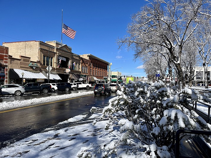 Nighttime storm brings nearly 4 inches of snow, icy streets to Prescott