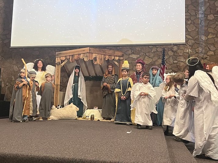 Children from Grand Canyon Community Church participated in a Living Nativity pageant Dec. 11. (Photo/V. Ronnie Tierney)
