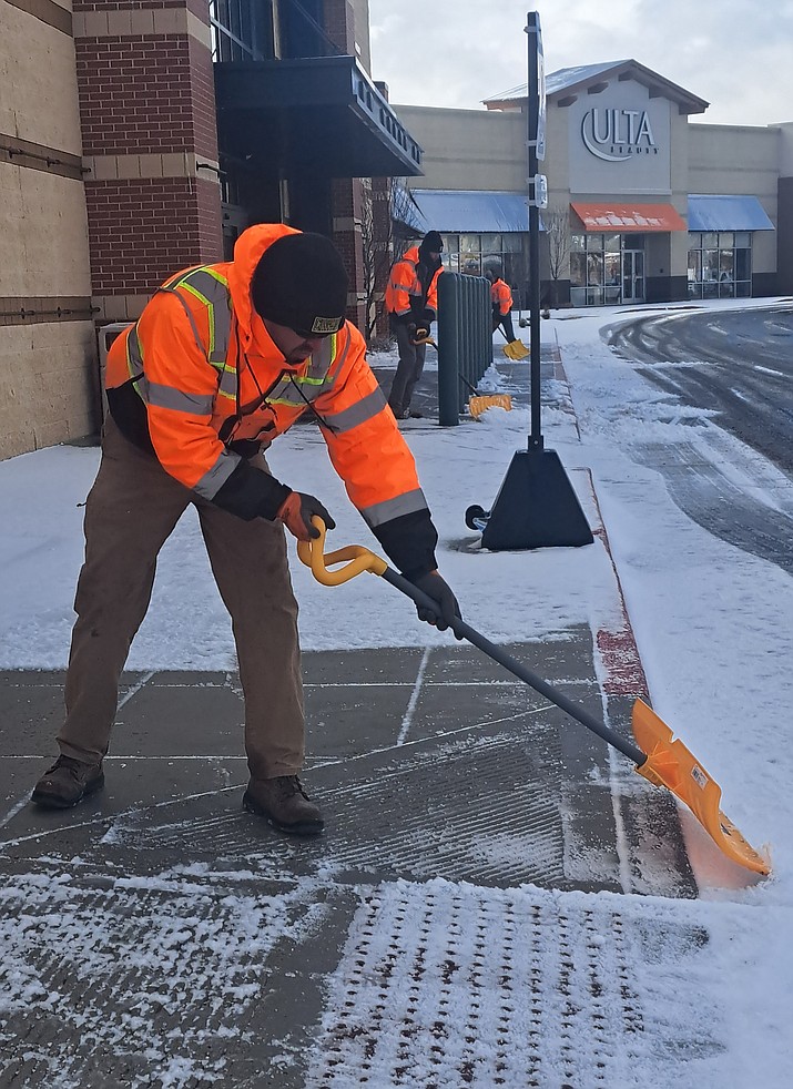Photos Latemorning snowfall hits Prescott Valley, Quad Cities Tuesday