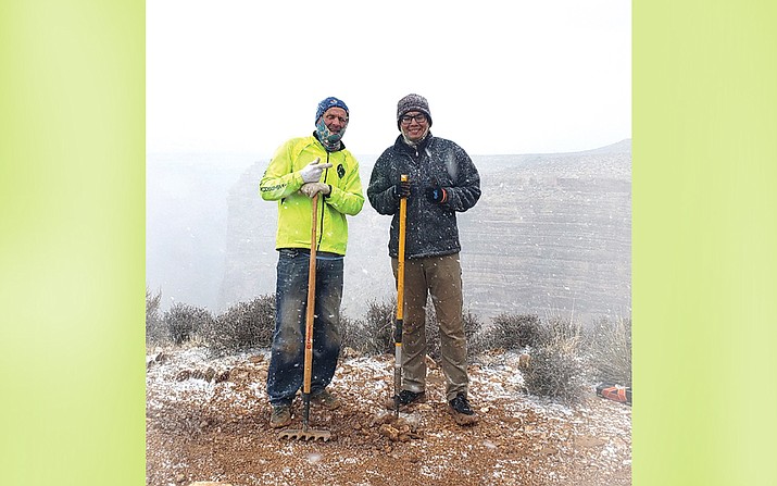 Volunteers with Navajo Yes experience the winter magic while doing trail work at Little Colorado Tribal Park. (Photo/Navajo Yes)