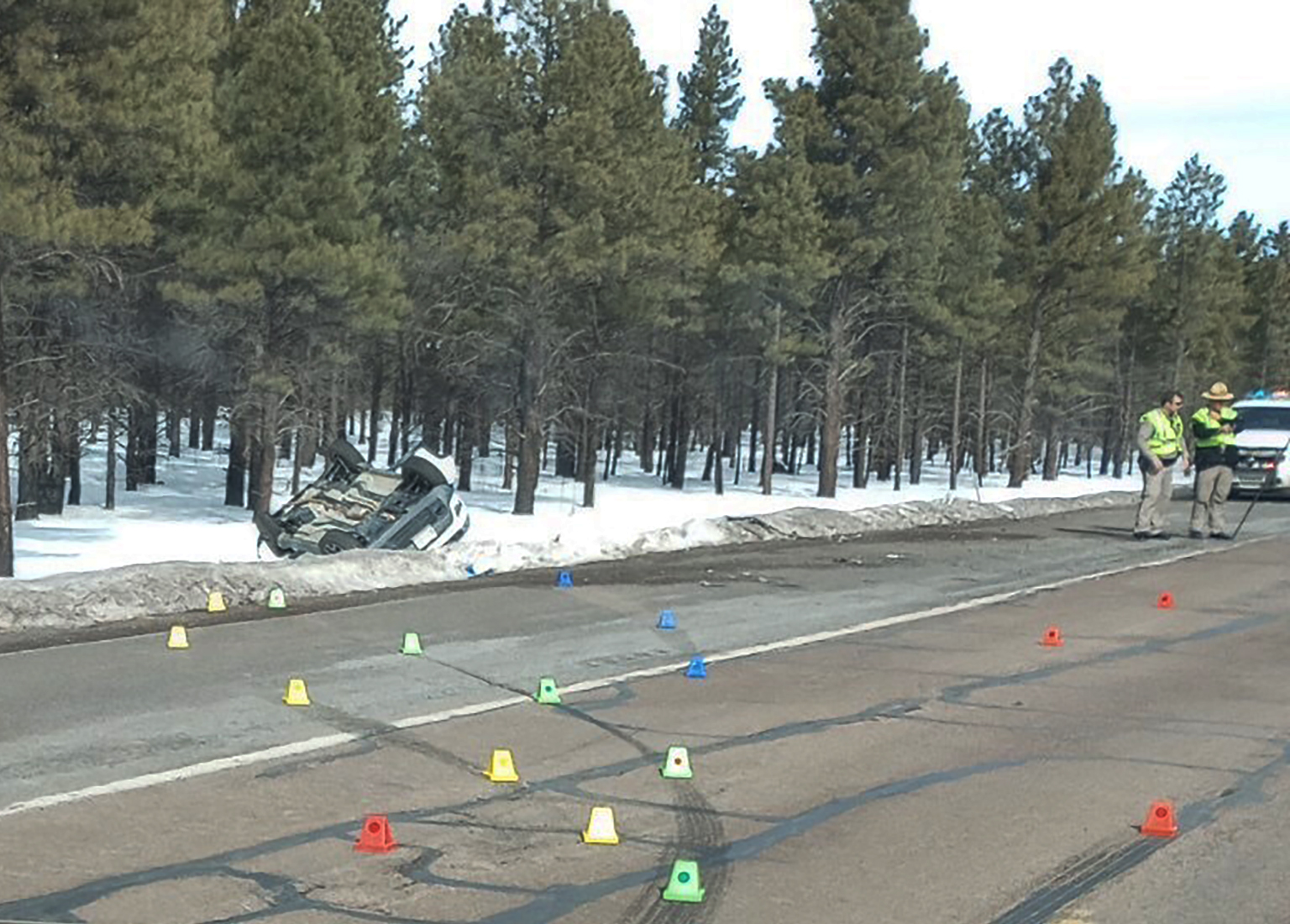 Two die in crash on SR 64 with Jeep and commercial bus WilliamsGrand