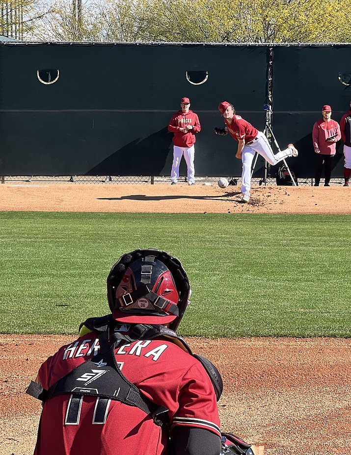 D-backs pitchers and catchers report for 2023 Spring Training