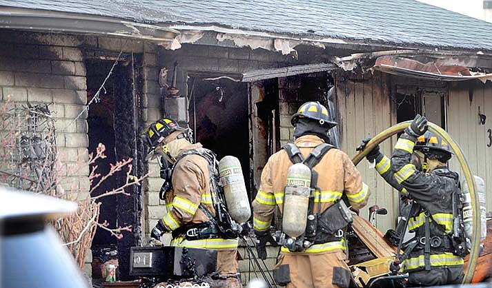 Firefighters knocked down a smoky fire at a Clarkdale home Tuesday, March 7, 2023. (VVN/Vyto Starinskas)
