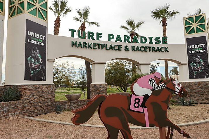 Turf Paradise has agreed to pay more than $150,000 in assessed fees after concerns about the track were raised by the Horseracing Integrity and Safety Authority. (Grace Edwards/Cronkite News)