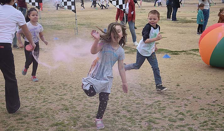 Camp Verde Elementary School students running at the Color Blast Run to raise money for the school. See full gallery at VerdeNews.com (VVN/ Paige Daniels)