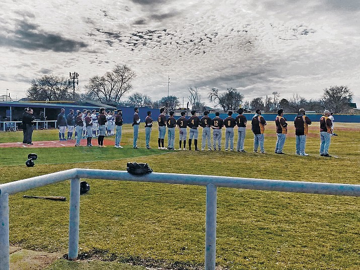 Winslow Bulldogs line up during a pregame routine. (Photo/WHS Baseball Booster Club)