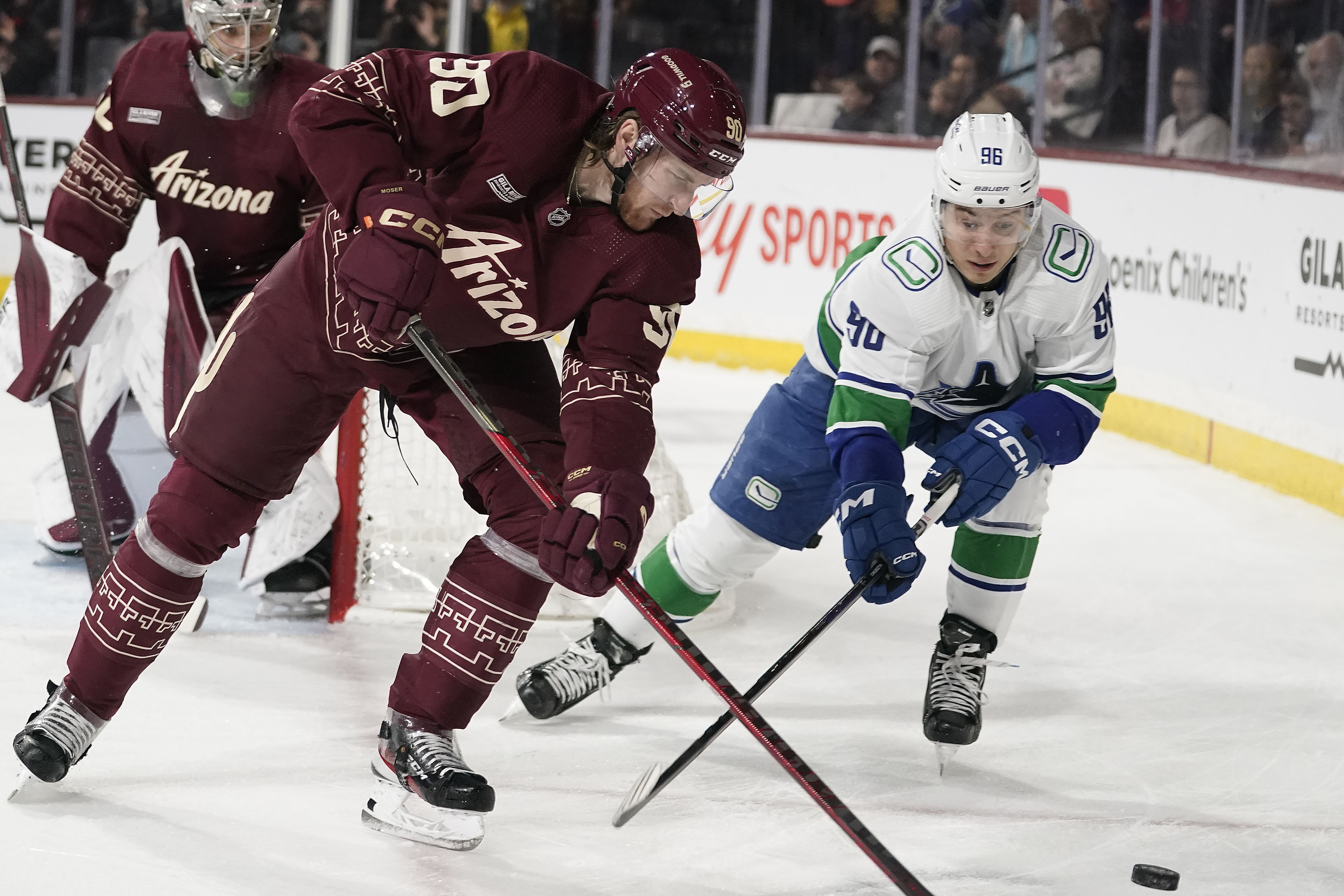 Boyd scores twice, Coyotes beat Canucks 3-2 | The Daily Courier ...