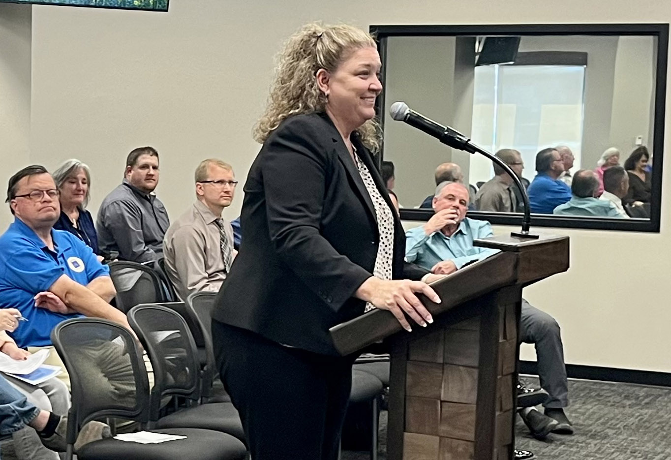 Prescott council finalizes contract with new City Manager Katie Gregory The Daily Courier