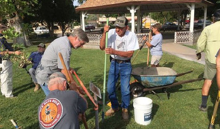 Camp Verde Tree Advisory Committee working in the community to plant trees (Courtesy of Diane Scantlebury)