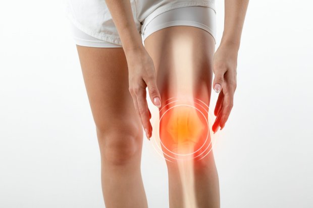 these-are-the-most-common-causes-of-sudden-knee-pain-according-to-docs