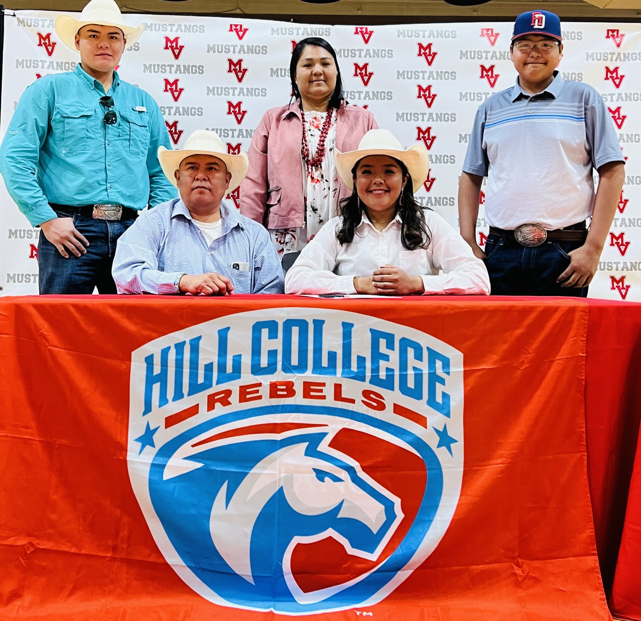 Rodeo dreams Monument Valley alumni acceps rodeo scholarship at Hill