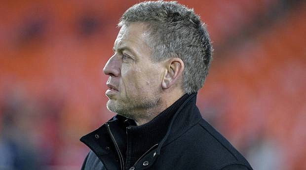 Troy Aikman: Are off-field distractions the cause of Cowboys' slump?