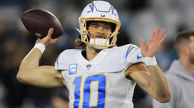 Justin Herbert sets new unwanted record as Los Angeles Chargers scrape OT  win - Mirror Online